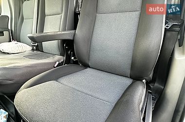 Вантажний фургон Renault Master 2016 в Могилів-Подільському