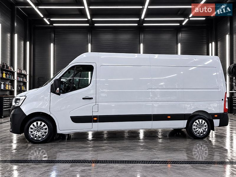 Грузовой фургон Renault Master 2023 в Калуше