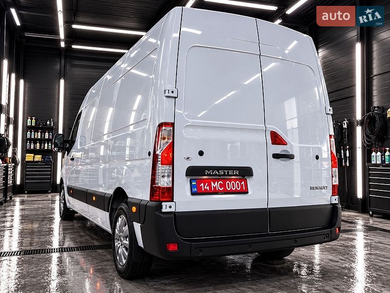 Грузовой фургон Renault Master 2023 в Калуше