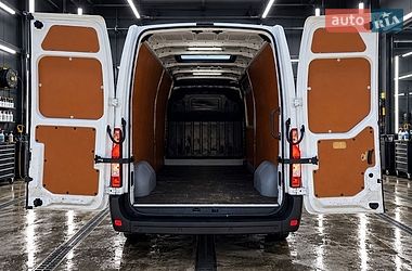 Грузовой фургон Renault Master 2023 в Калуше