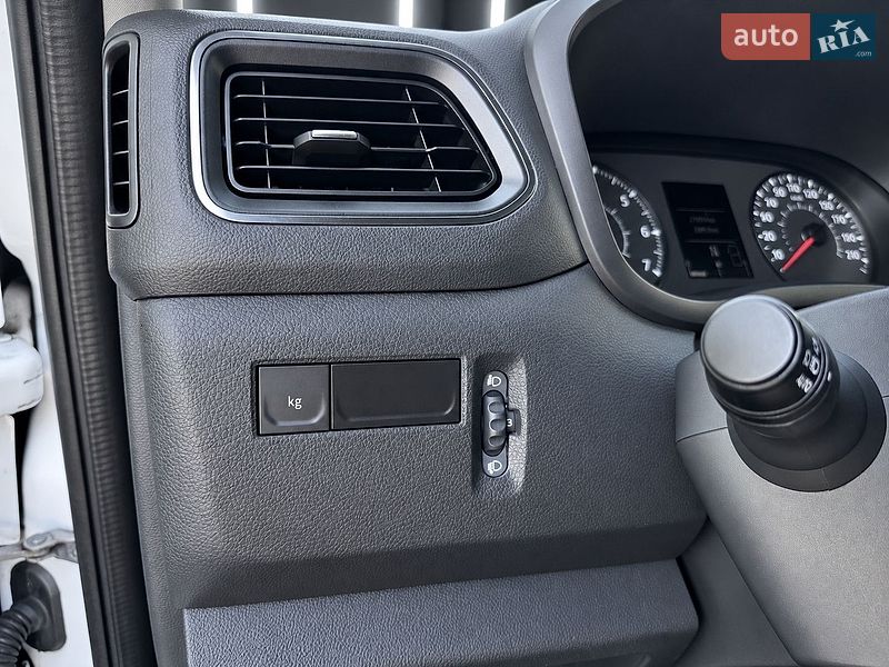 Грузовой фургон Renault Master 2023 в Калуше