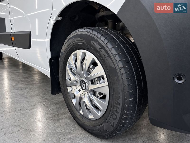 Грузовой фургон Renault Master 2023 в Калуше