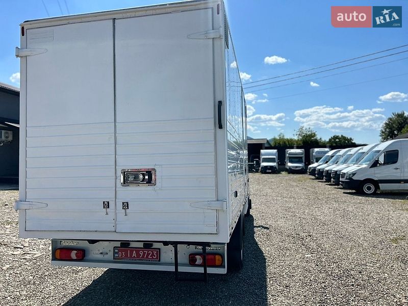 Грузовой фургон Renault Master 2018 в Хусте