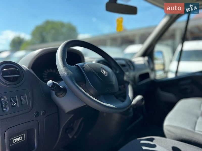 Грузовой фургон Renault Master 2018 в Хусте