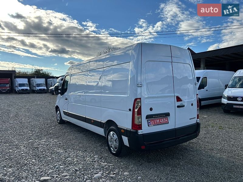 Грузовой фургон Renault Master 2018 в Хусте