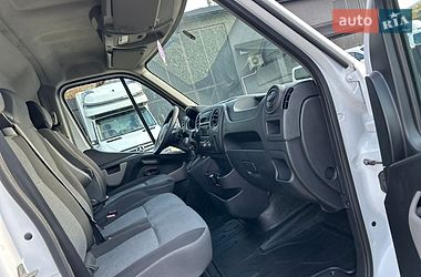 Грузовой фургон Renault Master 2018 в Хусте