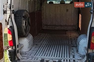 Грузопассажирский фургон Renault Master 2005 в Черновцах