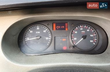 Мінівен Renault Master 2009 в Києві