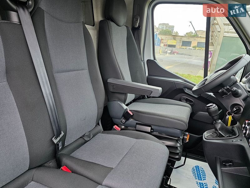 Грузовой фургон Renault Master 2022 в Одессе