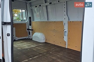 Грузовой фургон Renault Master 2022 в Одессе