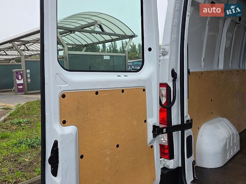 Грузовой фургон Renault Master 2022 в Одессе