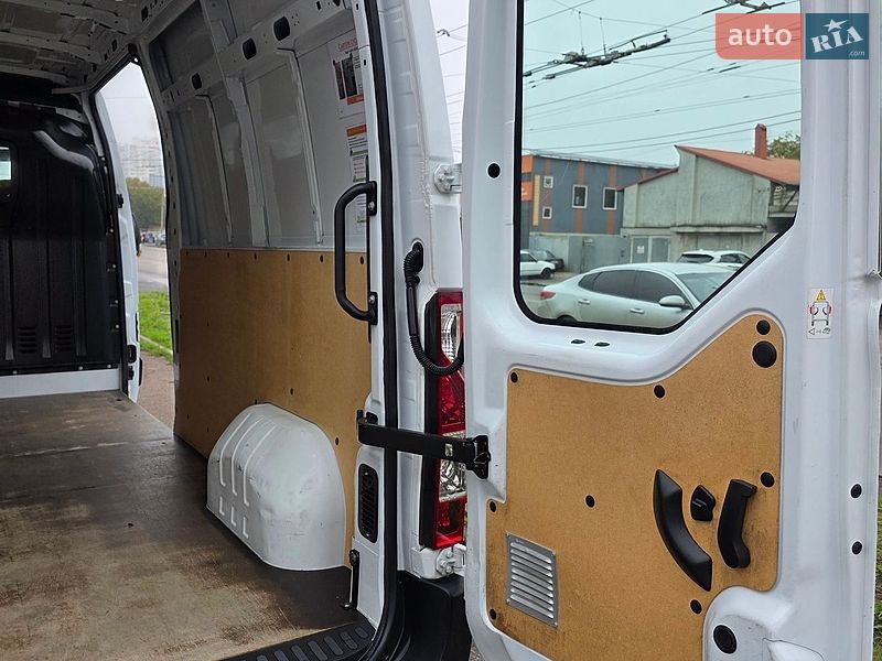 Грузовой фургон Renault Master 2022 в Одессе