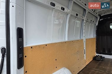 Грузовой фургон Renault Master 2022 в Одессе