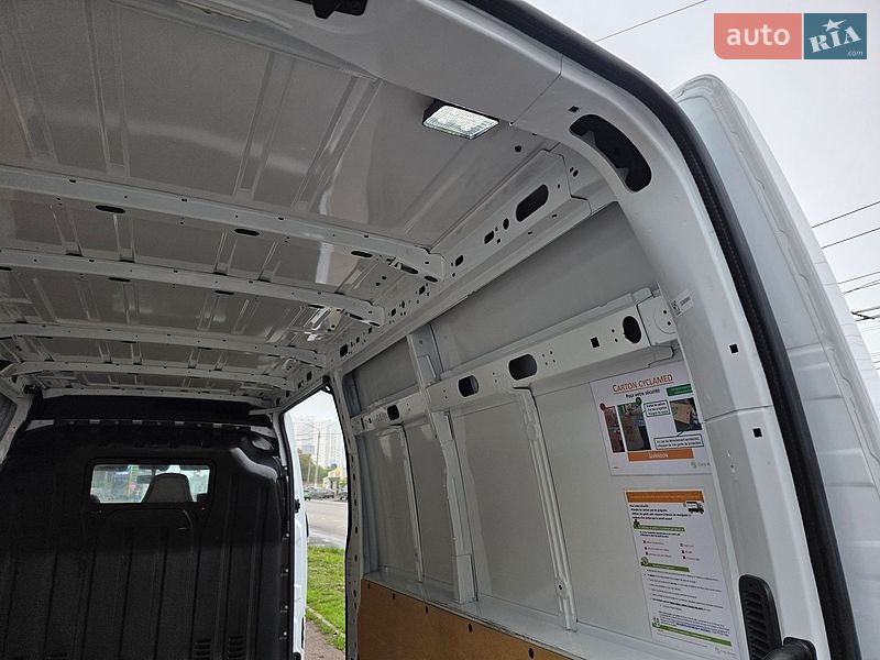 Грузовой фургон Renault Master 2022 в Одессе