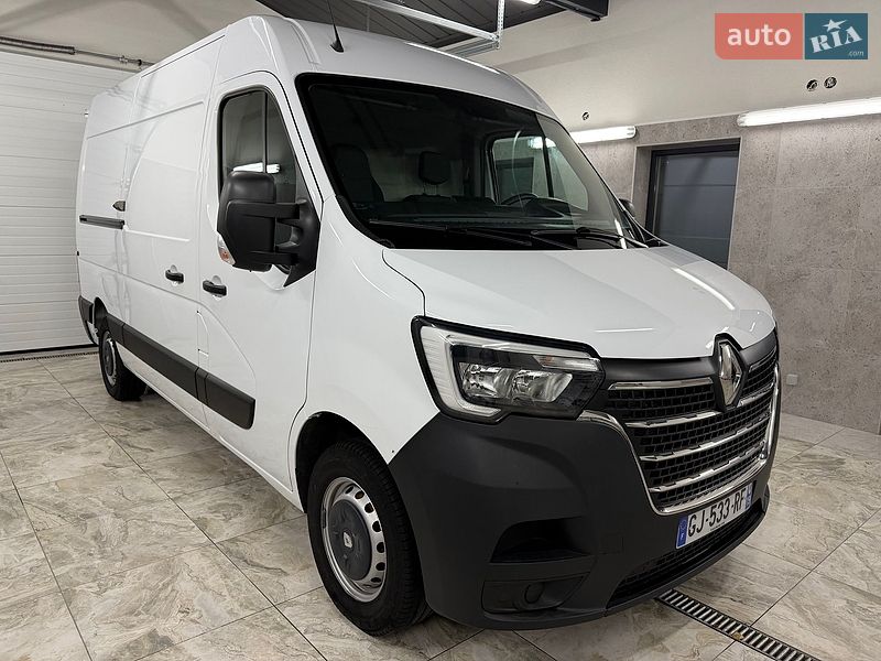 Вантажний фургон Renault Master 2022 в Полтаві