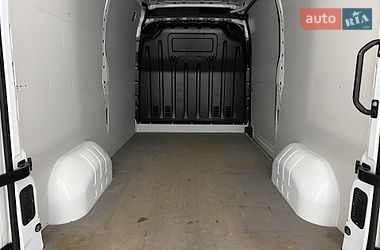 Вантажний фургон Renault Master 2022 в Полтаві