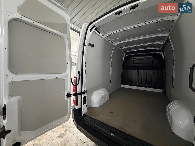 Вантажний фургон Renault Master 2022 в Полтаві