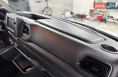 Вантажний фургон Renault Master 2022 в Полтаві