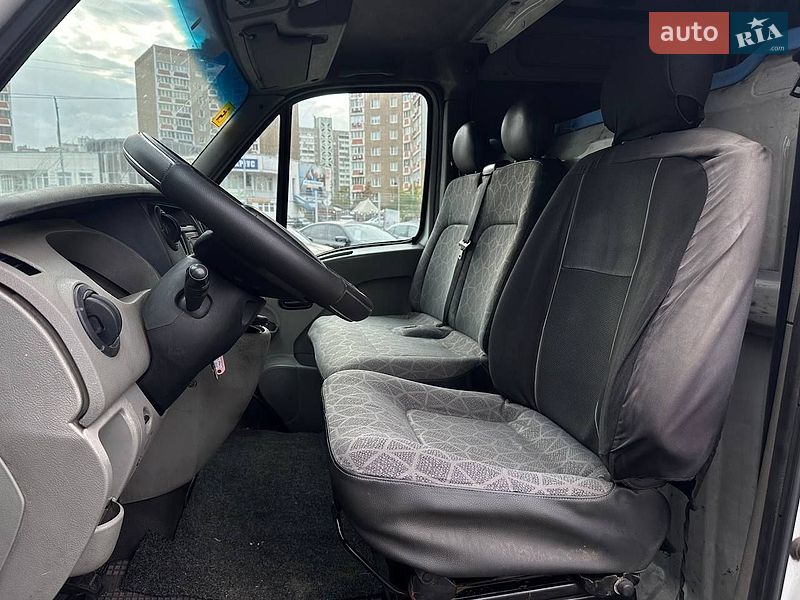 Грузопассажирский фургон Renault Master 2008 в Киеве