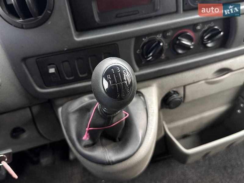 Грузопассажирский фургон Renault Master 2008 в Киеве