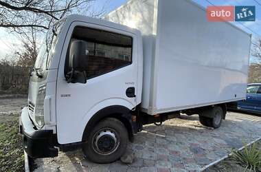 Renault Maxity  2012