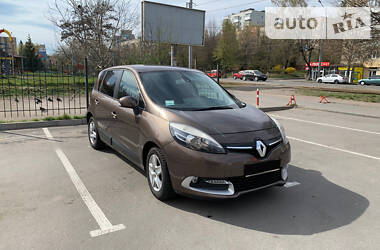 Renault Megane Scenic  2013