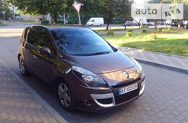 Renault Megane Scenic  2010