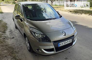 Renault Megane Scenic  2011