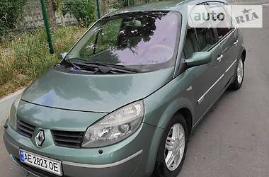 Renault Megane Scenic  2004