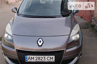 Renault Megane Scenic  2011