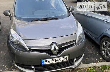 Renault Megane Scenic  2012