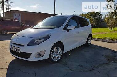 Renault Megane Scenic  2011