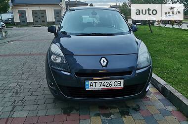 Renault Megane Scenic  2011