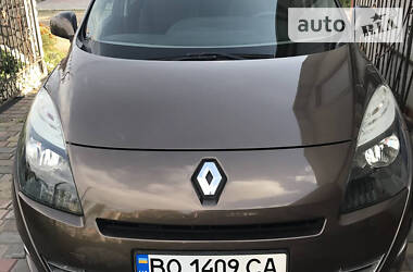 Renault Megane Scenic  2010