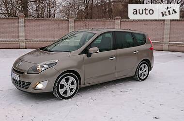 Renault Megane Scenic  2011