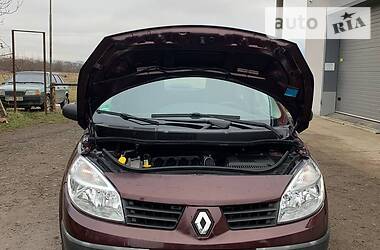 Renault Megane Scenic  2004