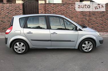 Renault Megane Scenic  2004