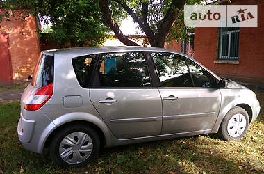 Renault Megane Scenic  2005