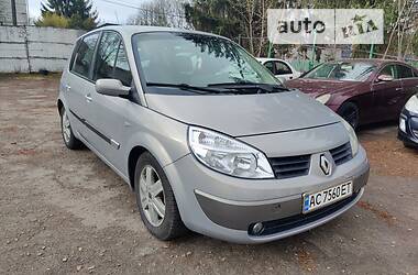 Renault Megane Scenic  2004