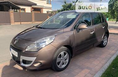 Renault Megane Scenic  2010