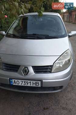Renault Megane Scenic  2005