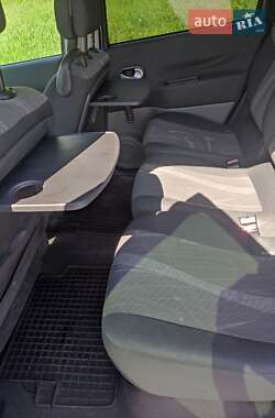 Renault Megane Scenic  2006