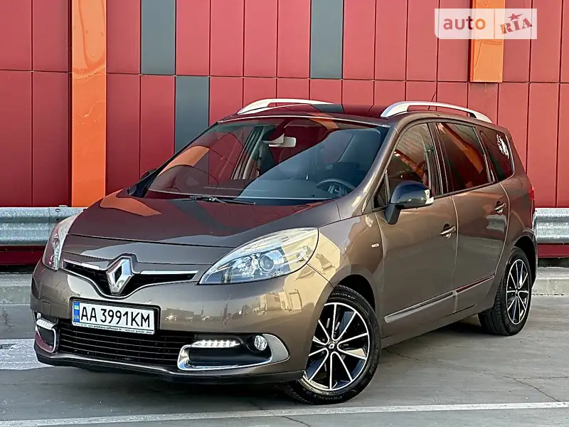 Renault Megane Scenic 2012