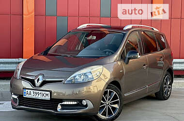 Renault Megane Scenic  2012