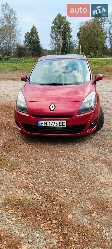 Легкові Renault Megane Scenic