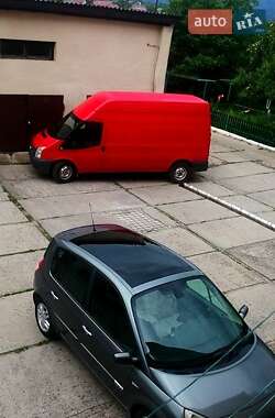 Renault Megane Scenic  2005