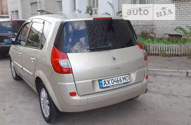 Renault Megane Scenic  2006