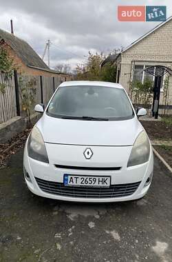 Renault Megane Scenic  2010