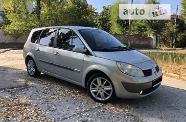 Renault Megane Scenic  2004