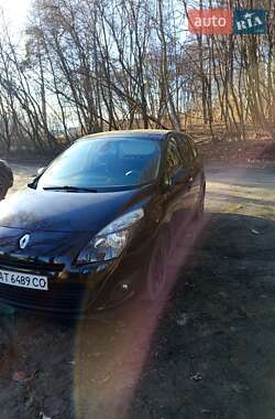Renault Megane Scenic  2010